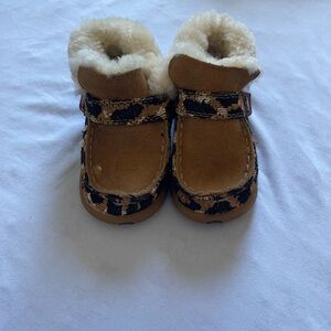 Twisted X Kids Moccasins in Tan with Cream Fur